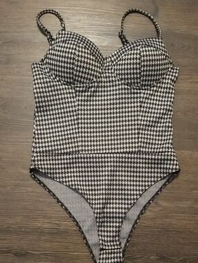 Haute Monde Houndstooth Bustier Bodysuit - Black & Cream